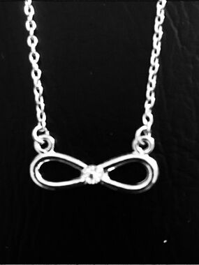 ⚡️ Silver Infinity Crystal Necklace 20” -22” adjustable NEW